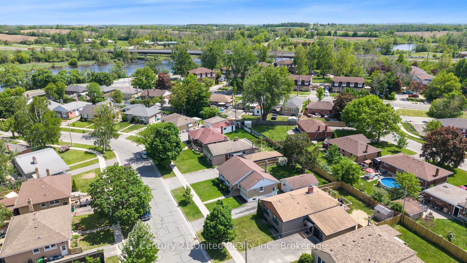 641 Harold Drive, Peterborough — photo 4 of 5
