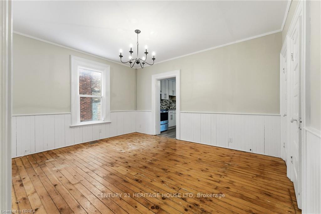 174-176 Darling Street, Brantford — photo 4 of 5