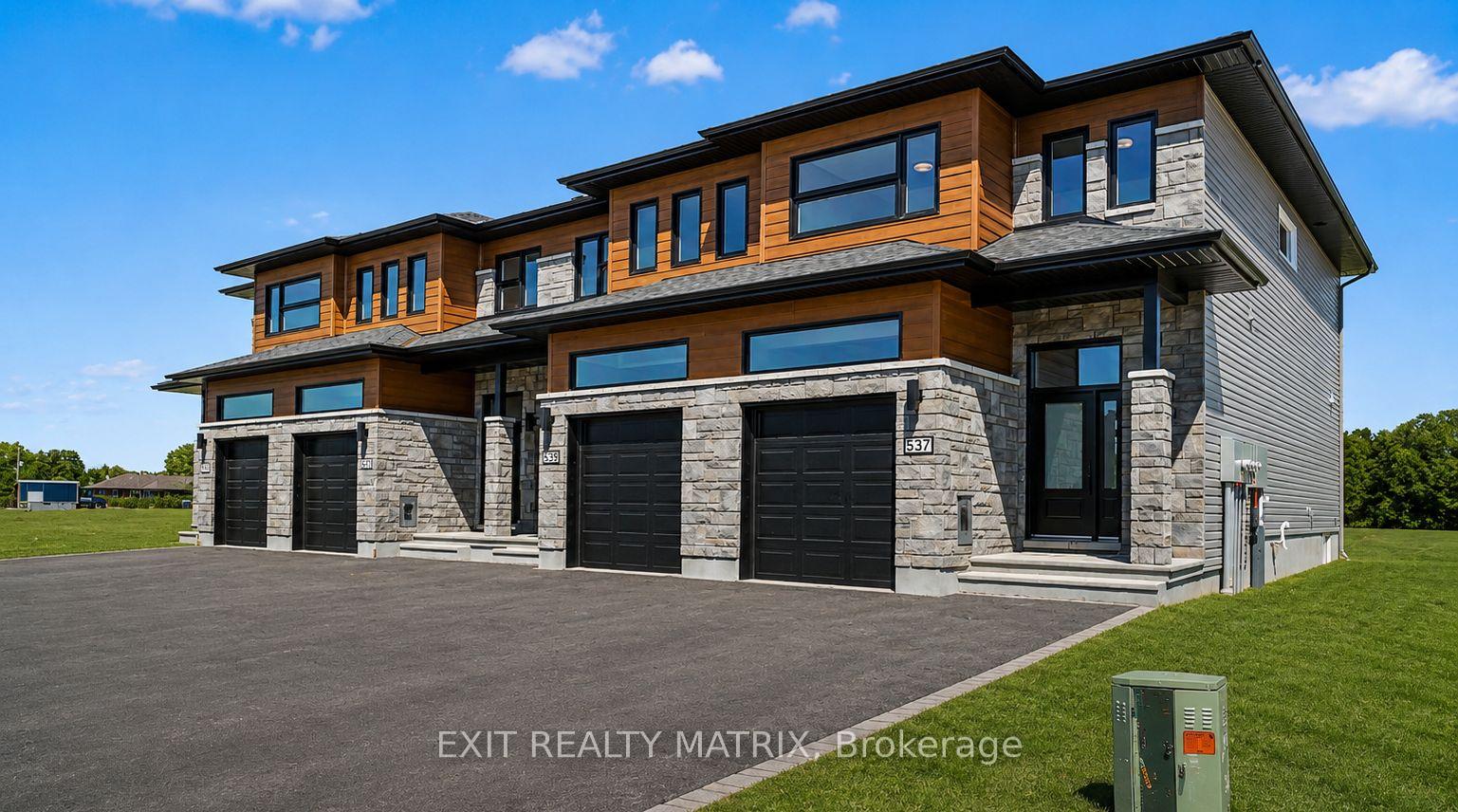 537 Regina Street, Russell, ON K0A 1W0 — Russell, Ontario