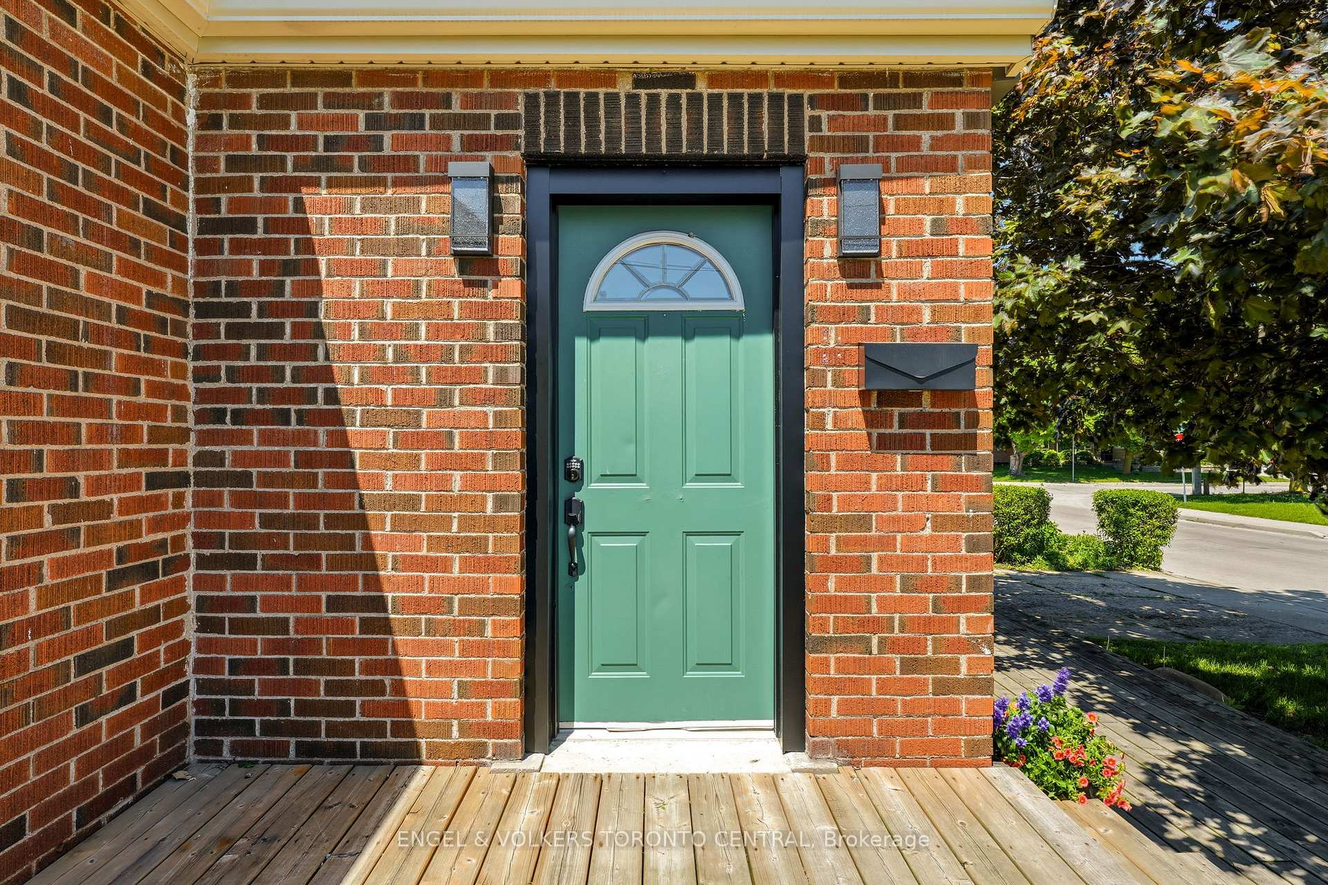 residential Property Image no.1