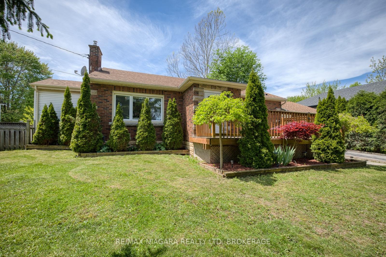 31 Carlton Avenue, Welland, ON L3C 1P8 — Welland, Ontario