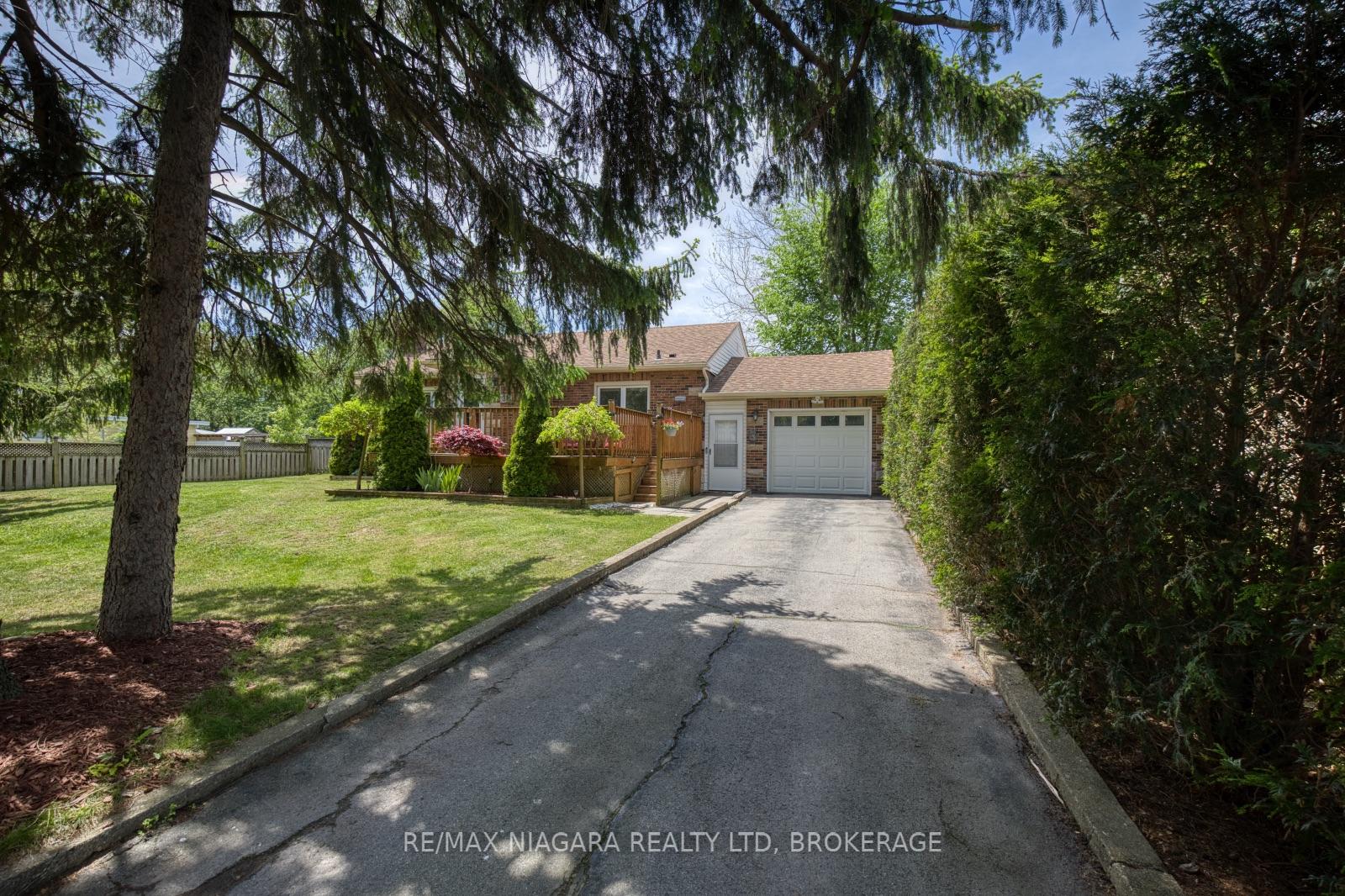 31 Carlton Avenue, Welland — photo 4 of 5