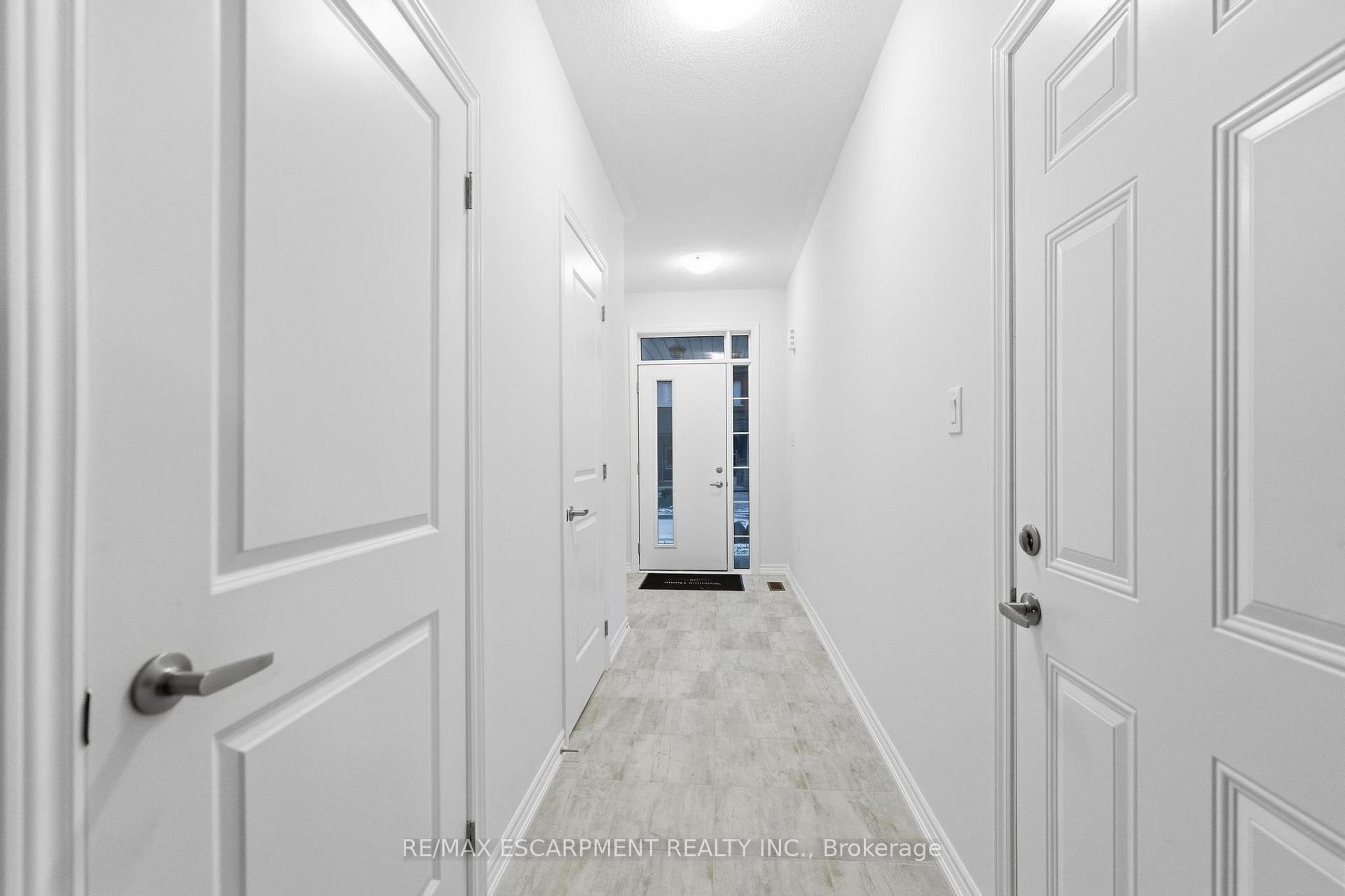 9 Admiral Road, Welland — photo 5 of 5