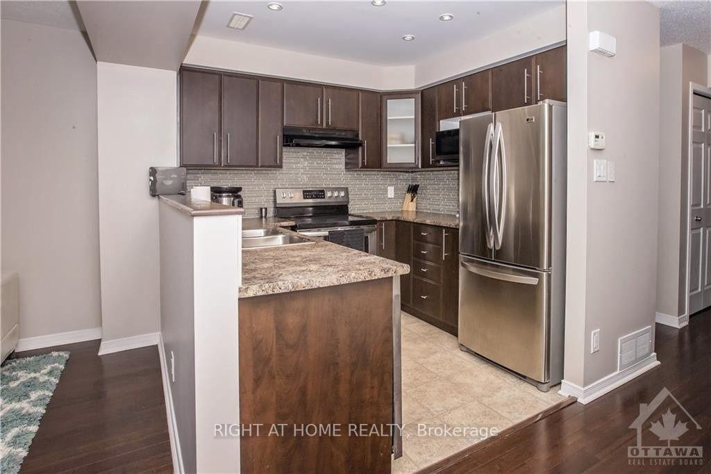 106 Windswept Private, Blossom Park - Airport and Area — photo 4 of 5
