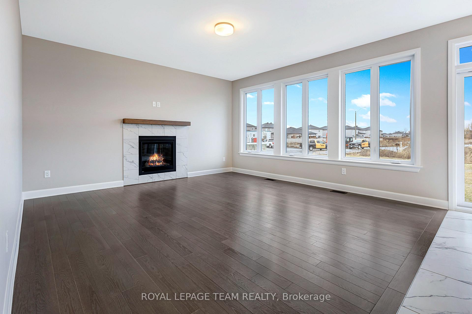 737 Gamble Drive, Russell — photo 5 of 5