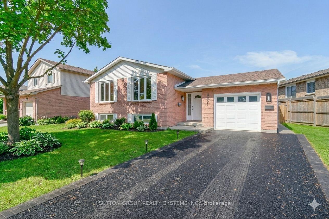 19 Lorraine Drive, Cambridge, ON N1R 6N9 — Cambridge, Ontario