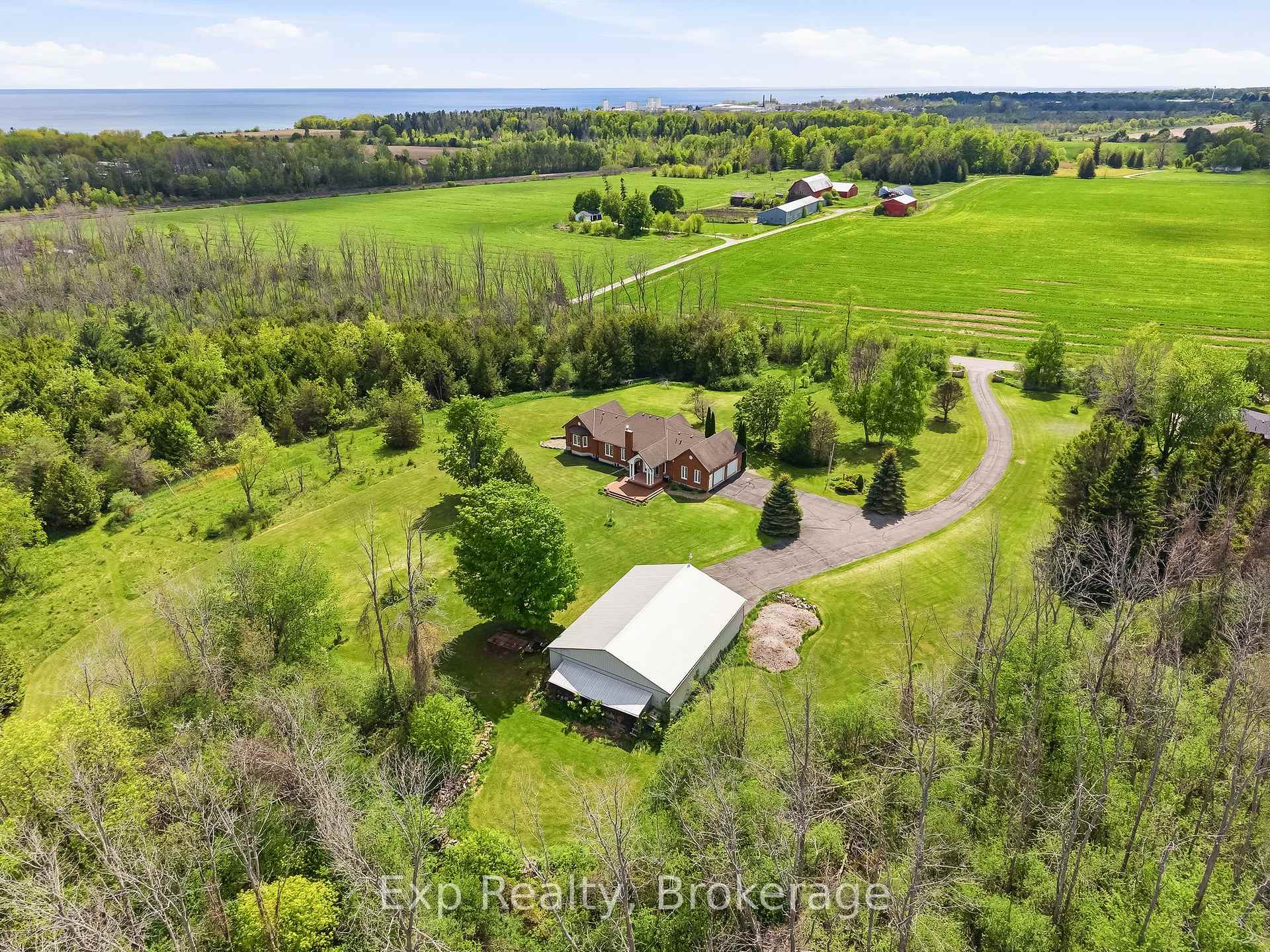 1497 Pentecostal Road, Hamilton Township — photo 4 of 5