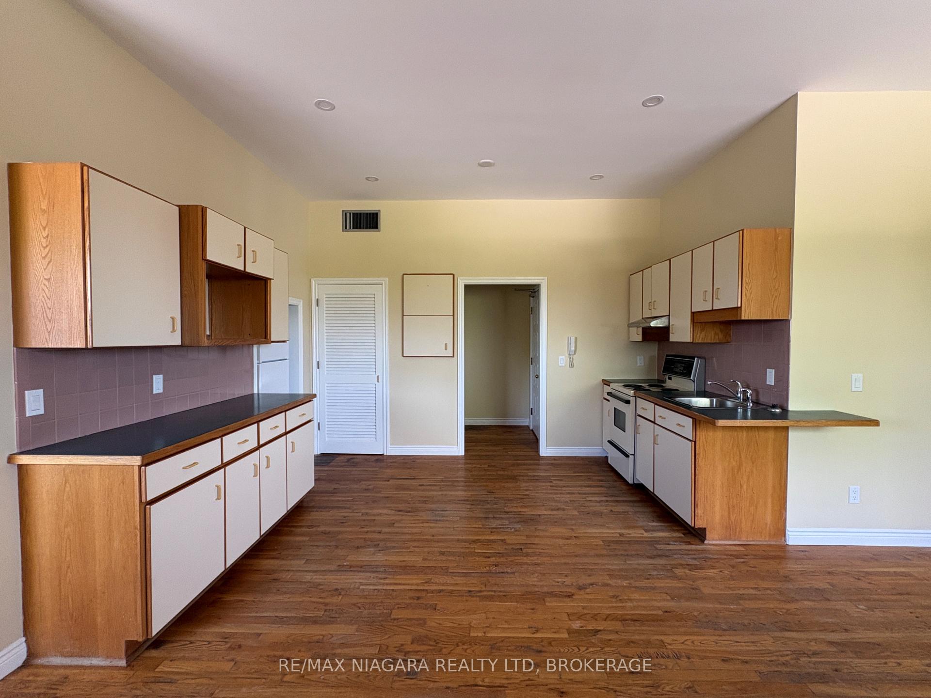 350 Walden Boulevard F, Fort Erie, ON L2A 1R9 — Fort Erie, Ontario
