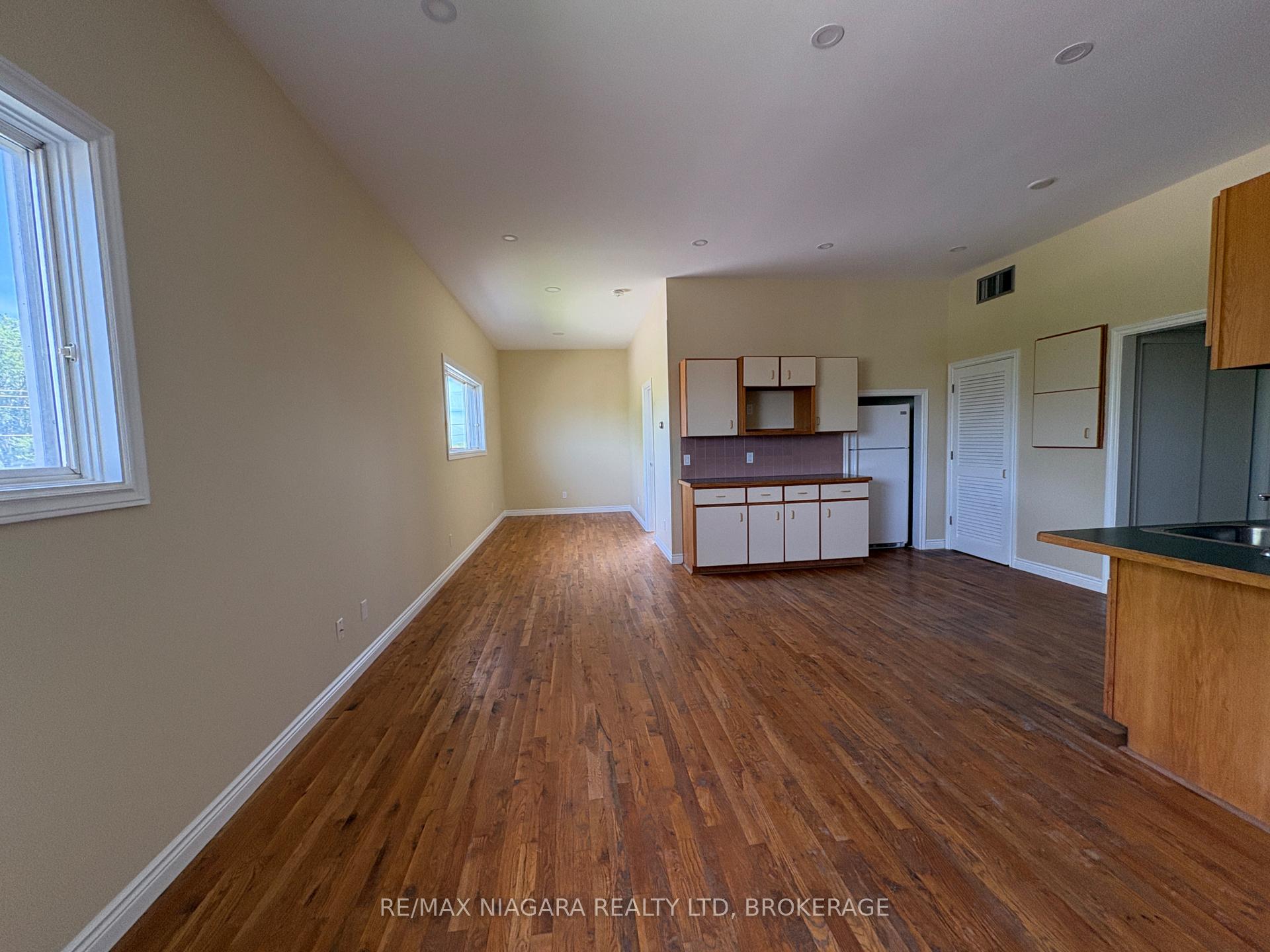 350 Walden Boulevard F, Fort Erie — photo 2 of 5