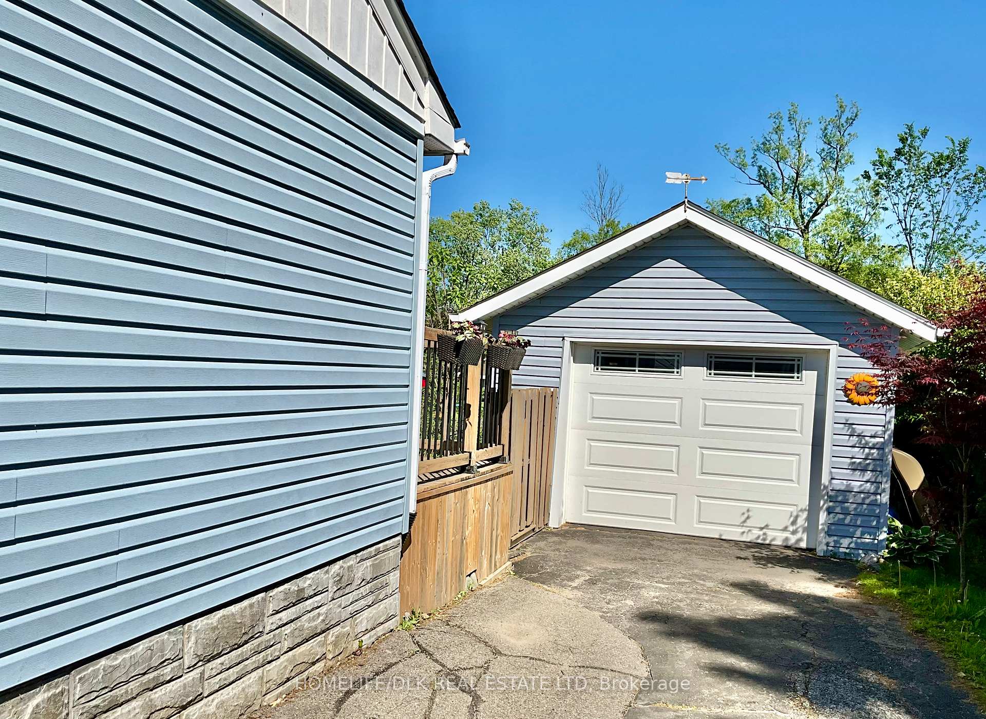 82 Brookview Crescent, Brockville — photo 4 of 5