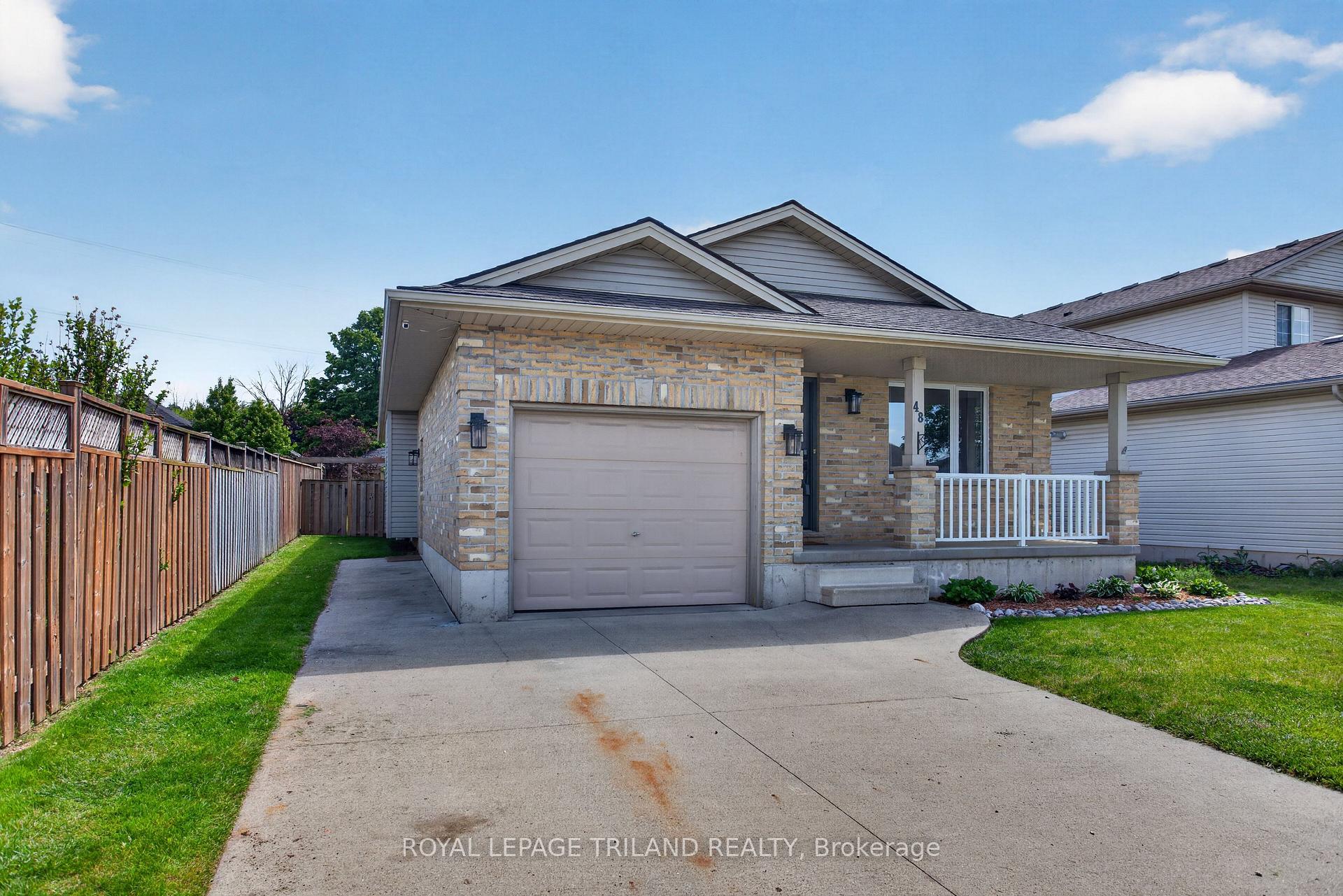48 Cottonwood Drive, St. Thomas — photo 3 of 5