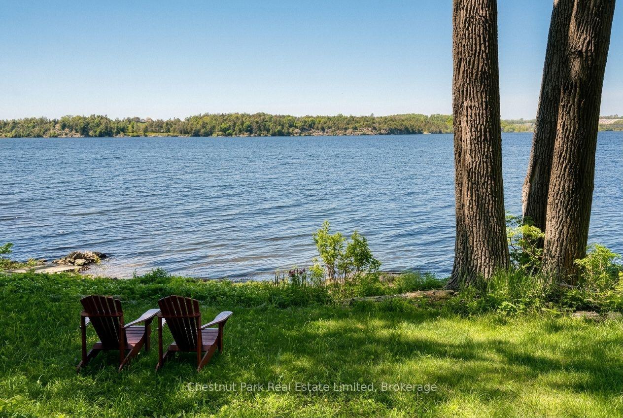 12154 Loyalist Parkway, Prince Edward County — photo 2 of 5