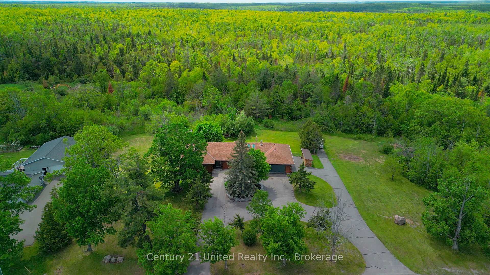 65 Laplantes Road, Trent Lakes — photo 2 of 5
