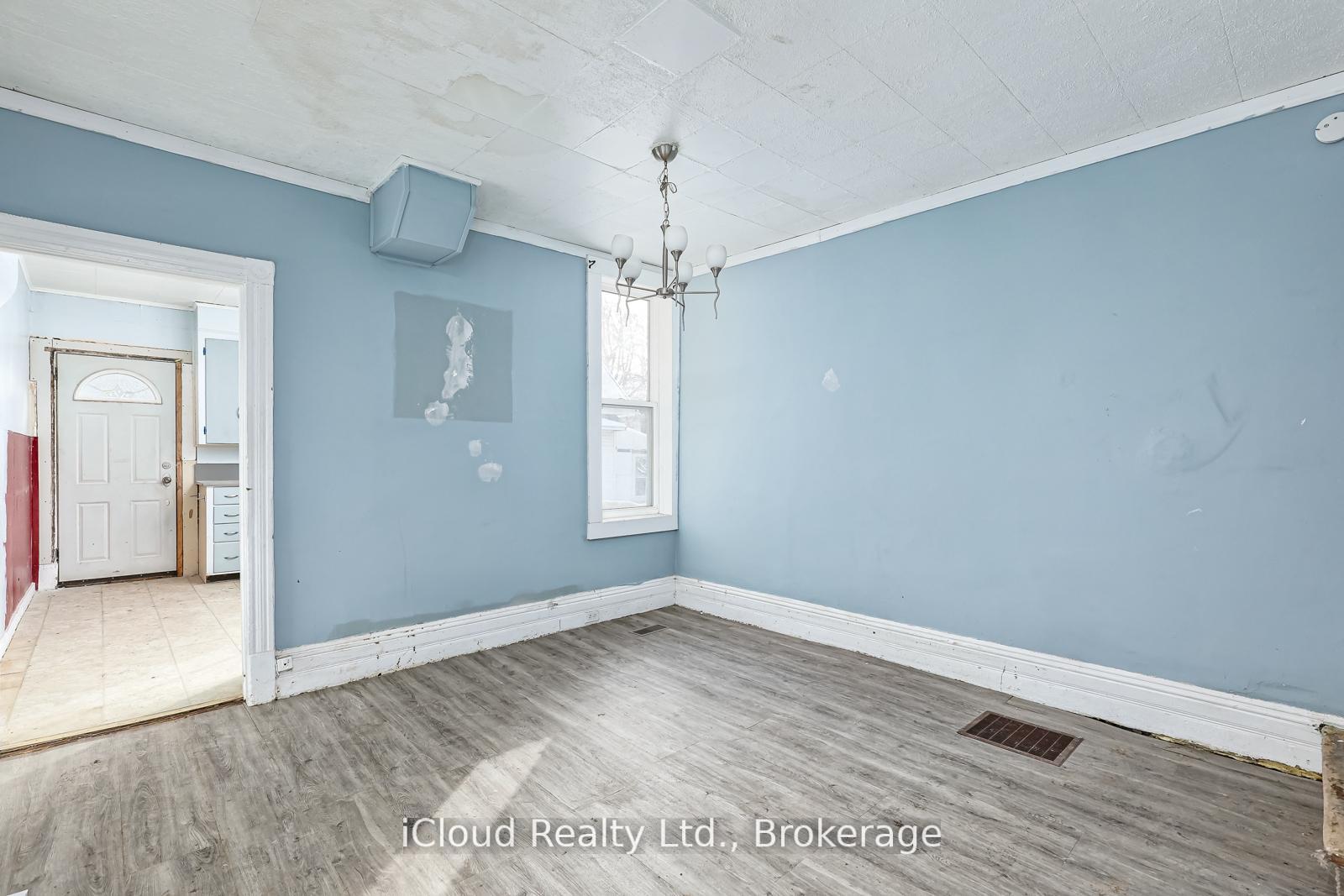 1083 3rd A Avenue E, Owen Sound — photo 5 of 5