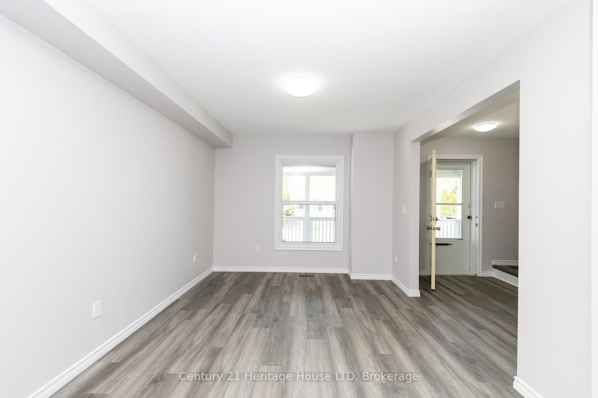 218 Henrietta Street, Fort Erie — photo 5 of 5