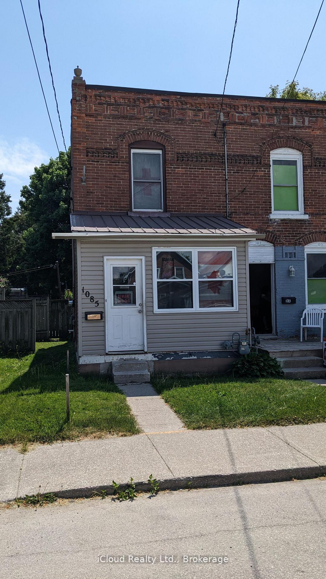 1085 3rd A Avenue E, Owen Sound — photo 2 of 5