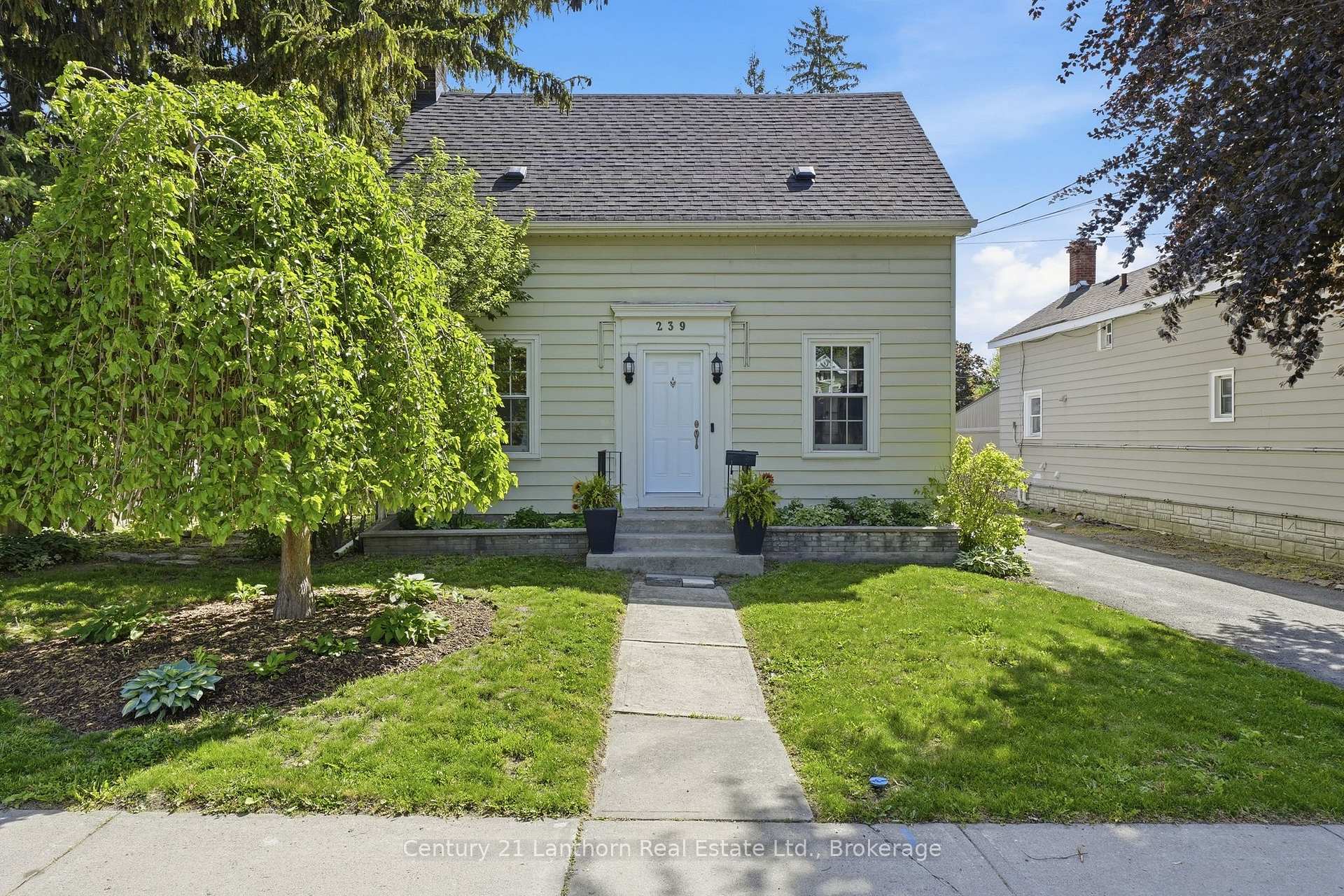 239 Foster Avenue, Belleville, ON K8N 3R4 — Belleville, Ontario