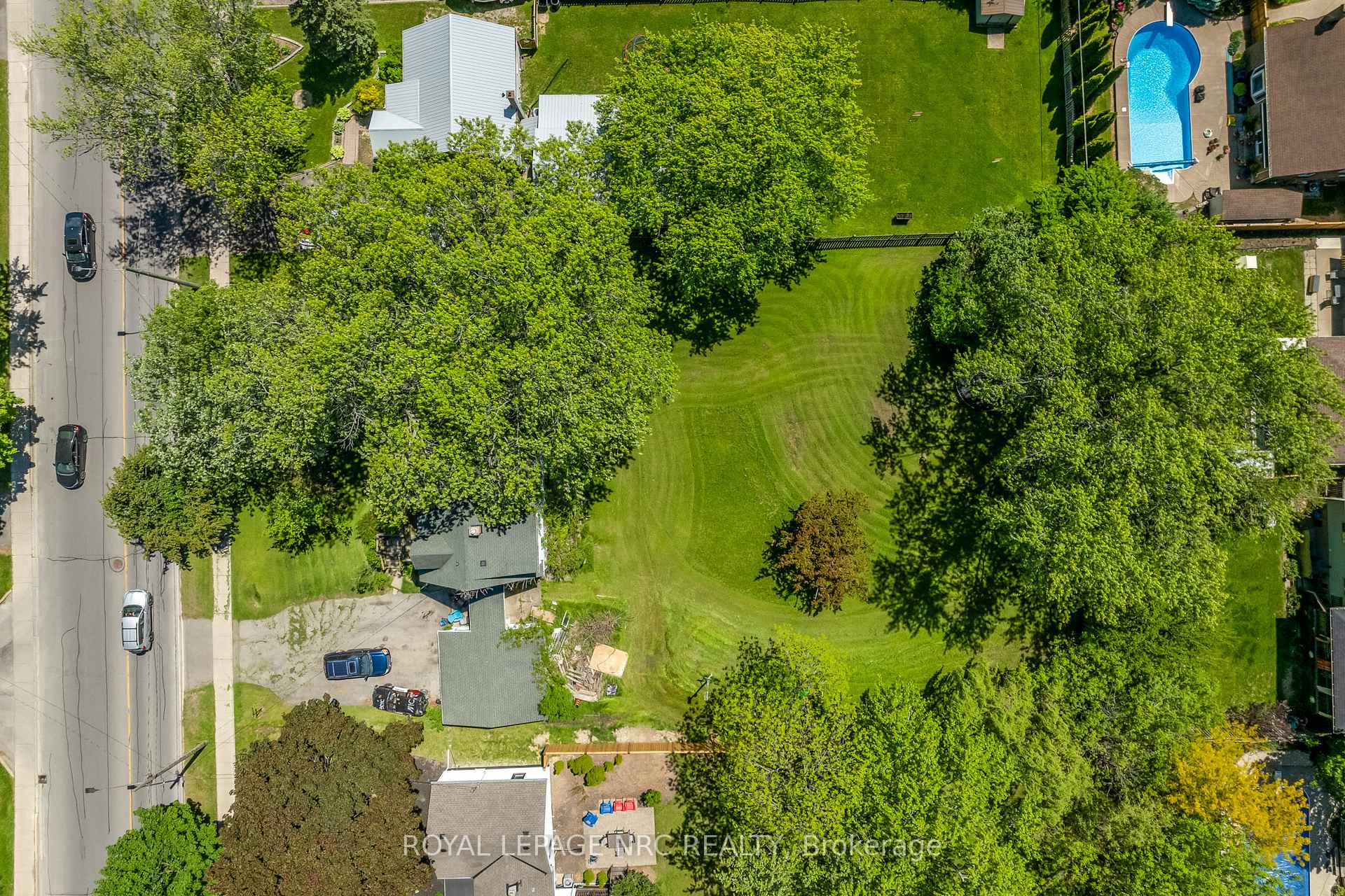 237 First Avenue, Welland — photo 5 of 5
