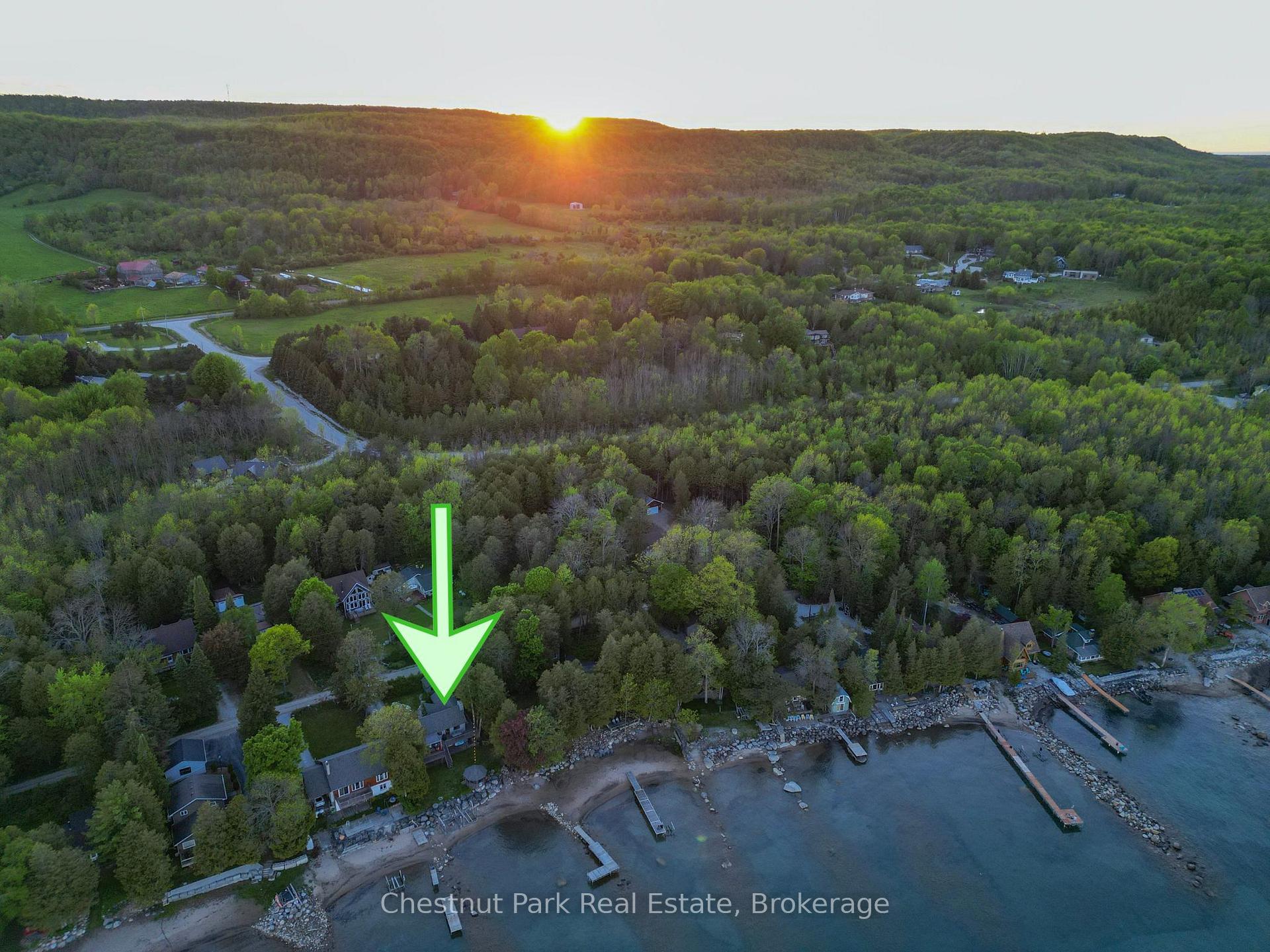 225 Cedar Avenue, Meaford — photo 2 of 5