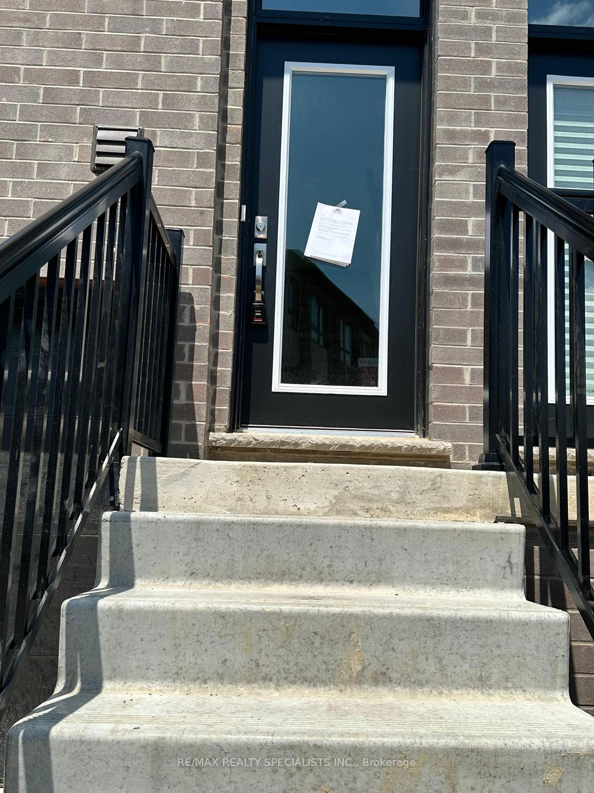 720 Grey Street 19, Brantford — photo 5 of 5