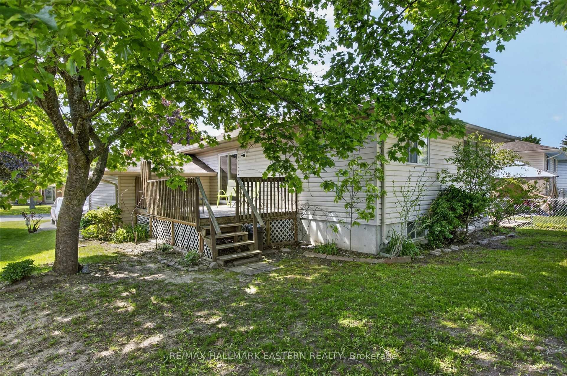 890 Chapel Road, Peterborough — photo 5 of 5