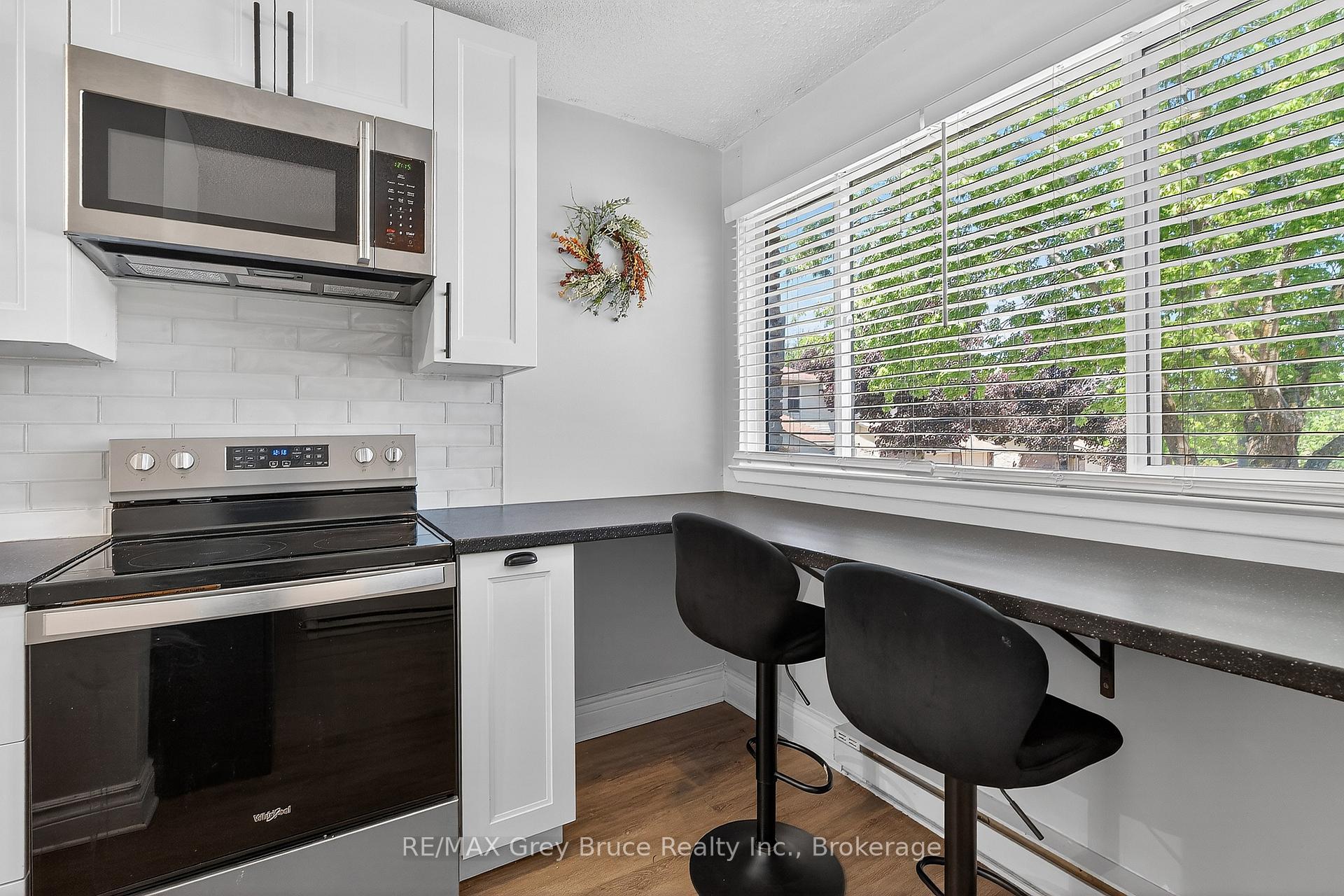 75 Laurie Crescent 75, Owen Sound — photo 5 of 5