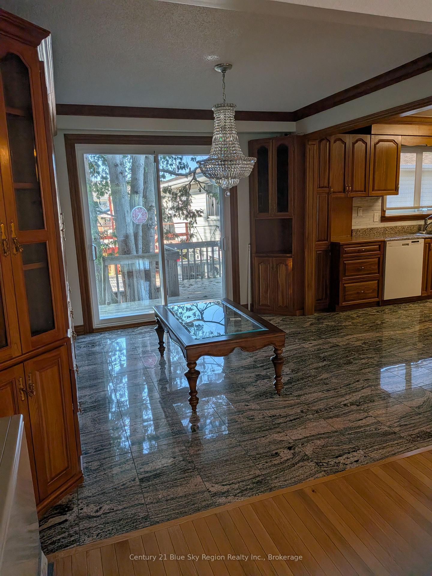 1 Portage Avenue, North Bay — photo 5 of 5