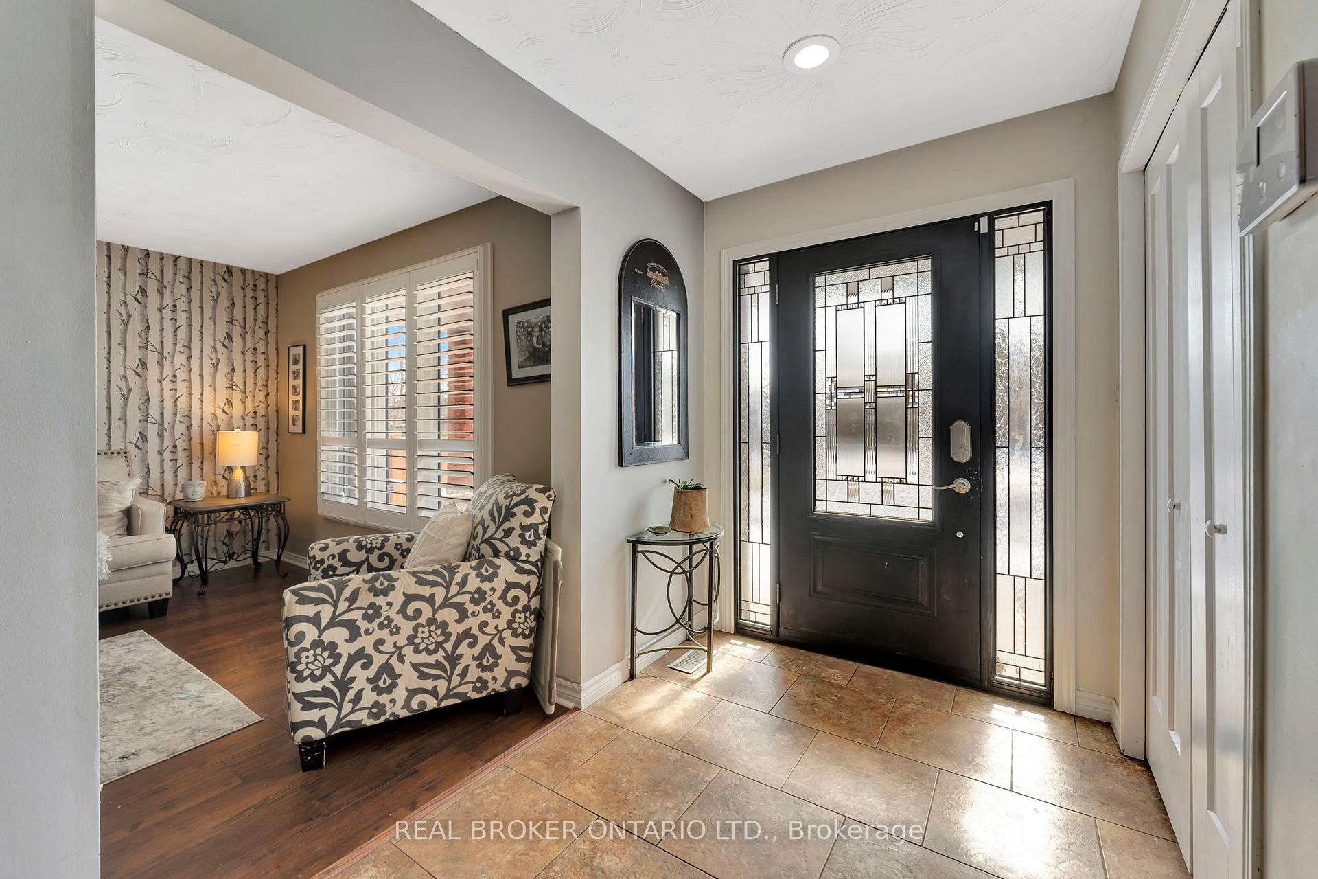 52 Beckett Drive, Brantford — photo 3 of 5