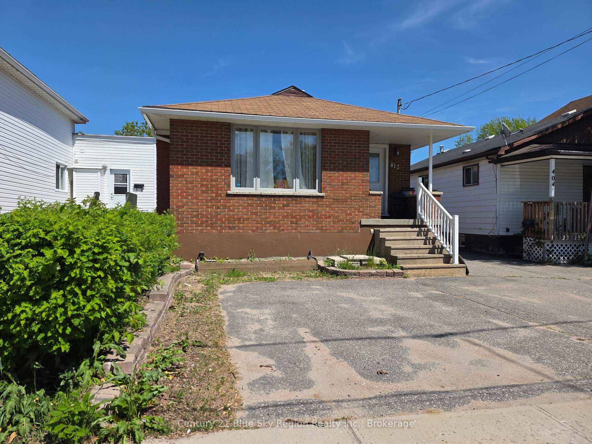 412 KING Street W, North Bay — photo 2 of 5