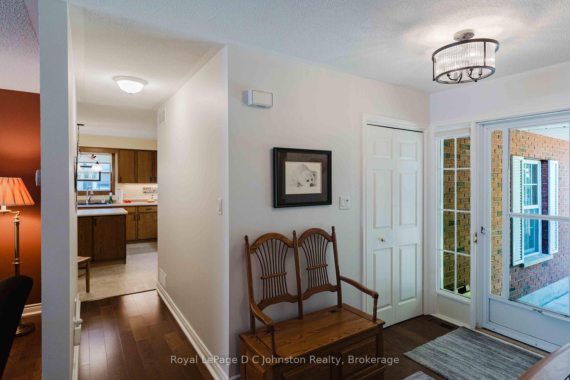 86 Breadalbane Street, Saugeen Shores — photo 4 of 5