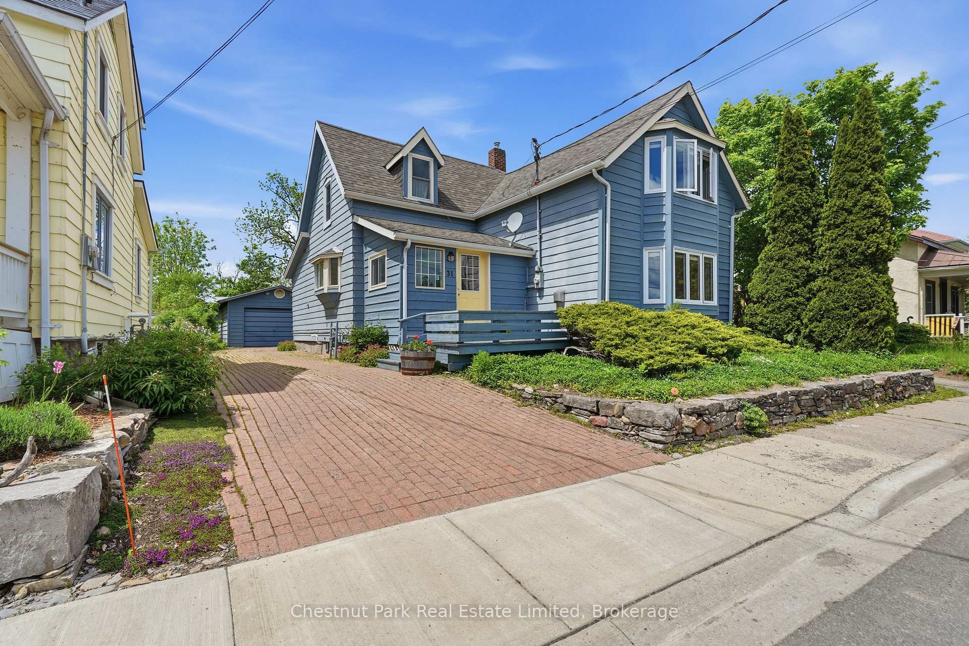31 Hill Street, Prince Edward County, ON K0K 2T0 — Prince Edward County, Ontario