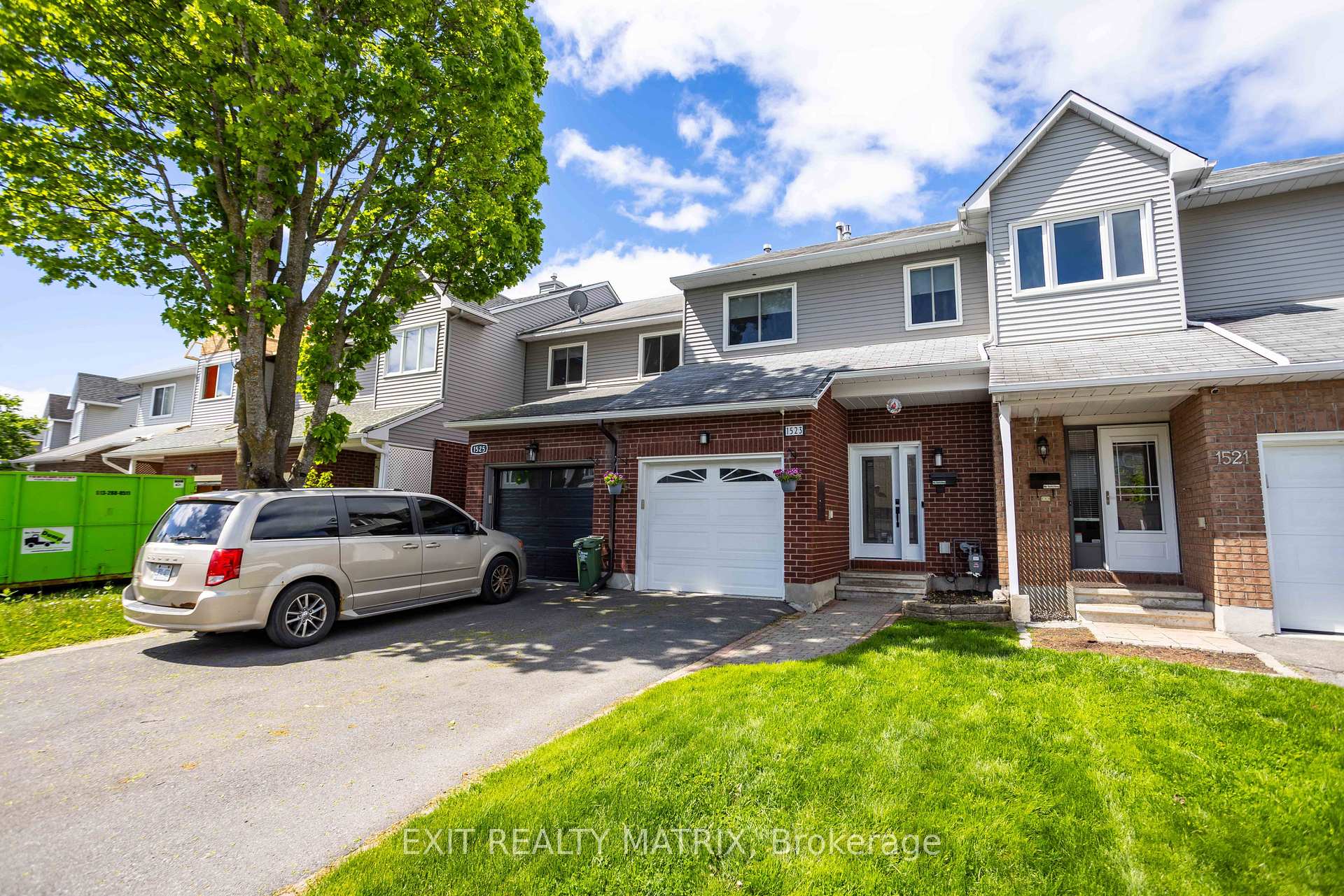 1523 Briarfield Crescent, Orleans - Cumberland and Area — photo 2 of 5