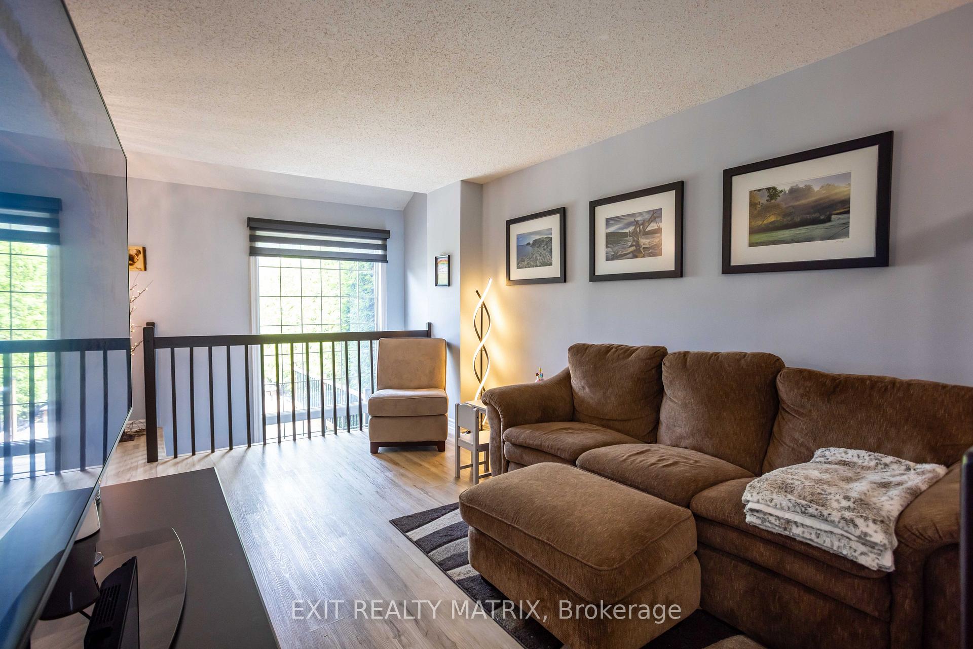 1523 Briarfield Crescent, Orleans - Cumberland and Area — photo 5 of 5