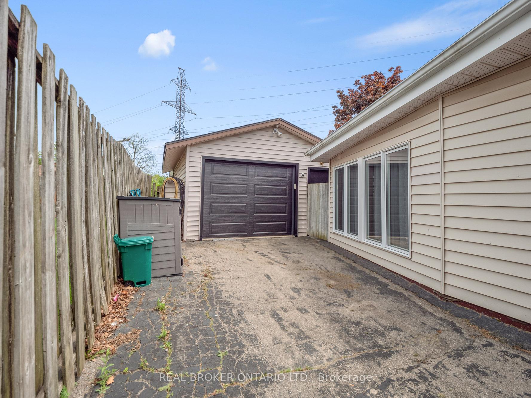 63 Harrison Avenue, Welland — photo 5 of 5