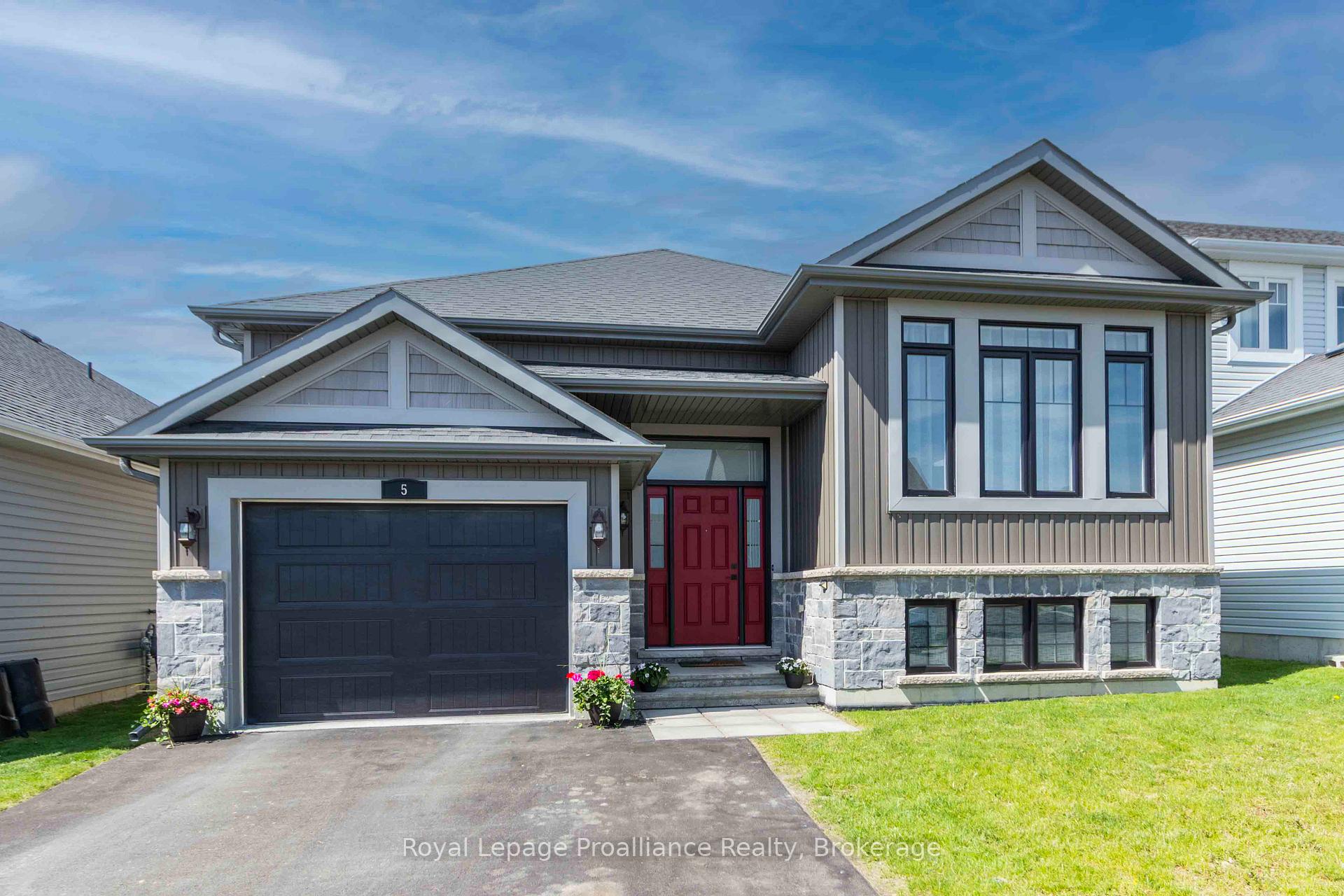5 Walnut Drive, Belleville, ON K8N 0E3 — Belleville, Ontario