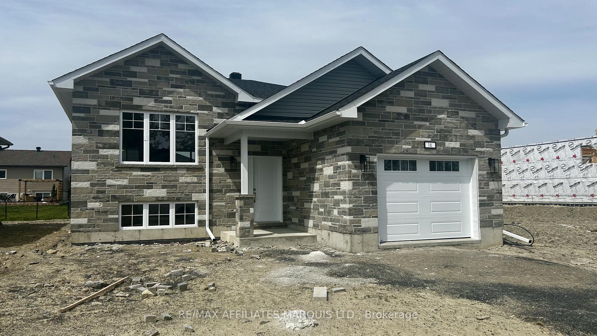 16 Mullin Drive, South Stormont, ON K0C 1P0 — South Stormont, Ontario