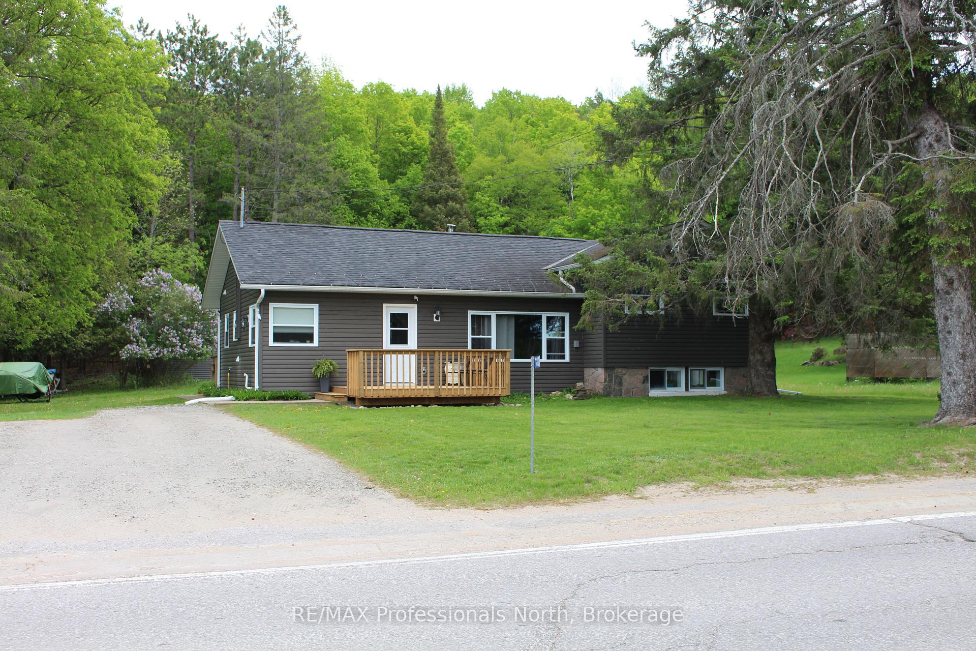 7180 Gelert Road, Dysart et al — photo 4 of 5