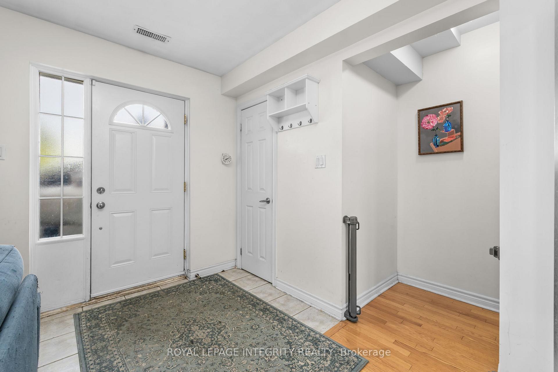 237 Cumberland Street 2, Lower Town - Sandy Hill — photo 3 of 5