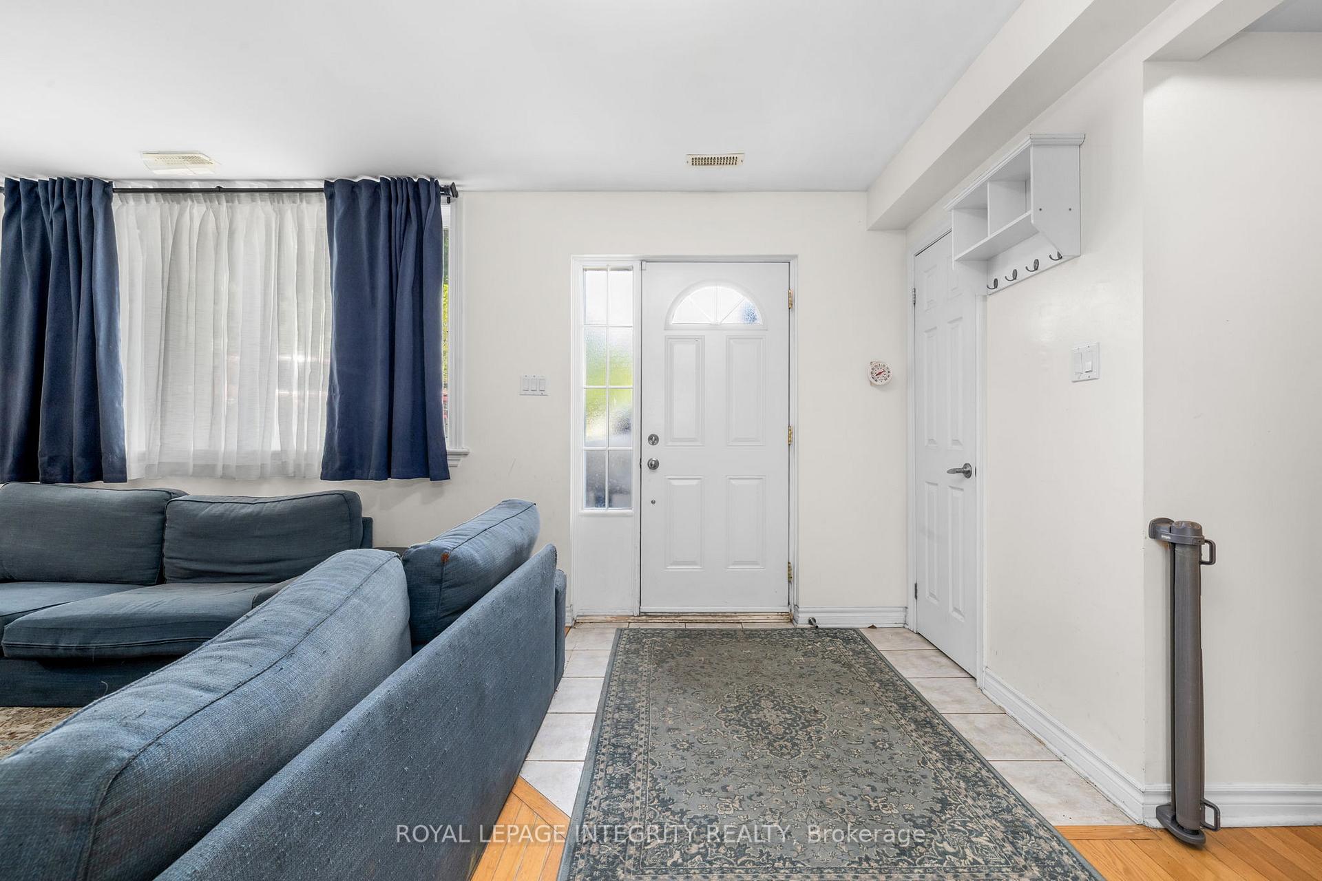 237 Cumberland Street 2, Lower Town - Sandy Hill — photo 4 of 5