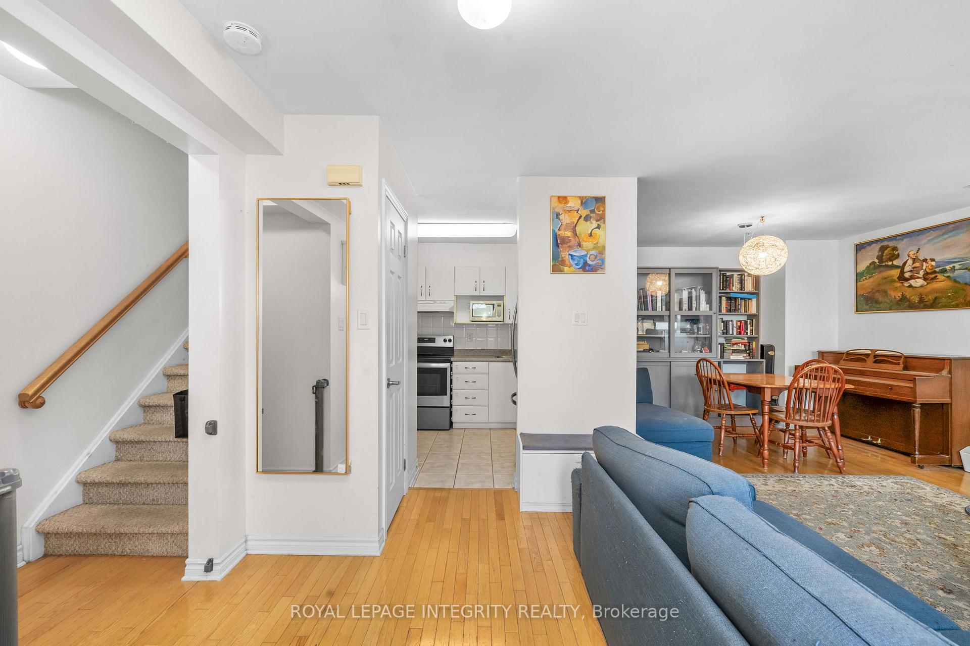 237 Cumberland Street 2, Lower Town - Sandy Hill — photo 5 of 5