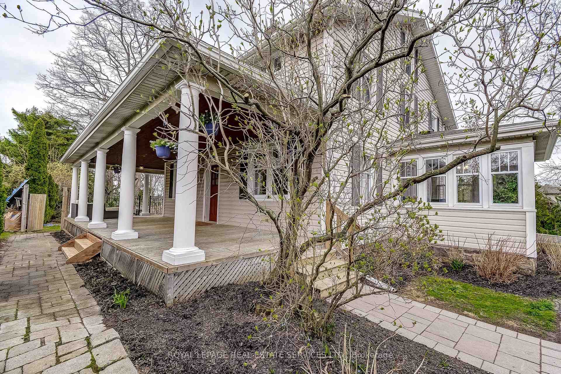 139 Lake Street, Grimsby — photo 4 of 5