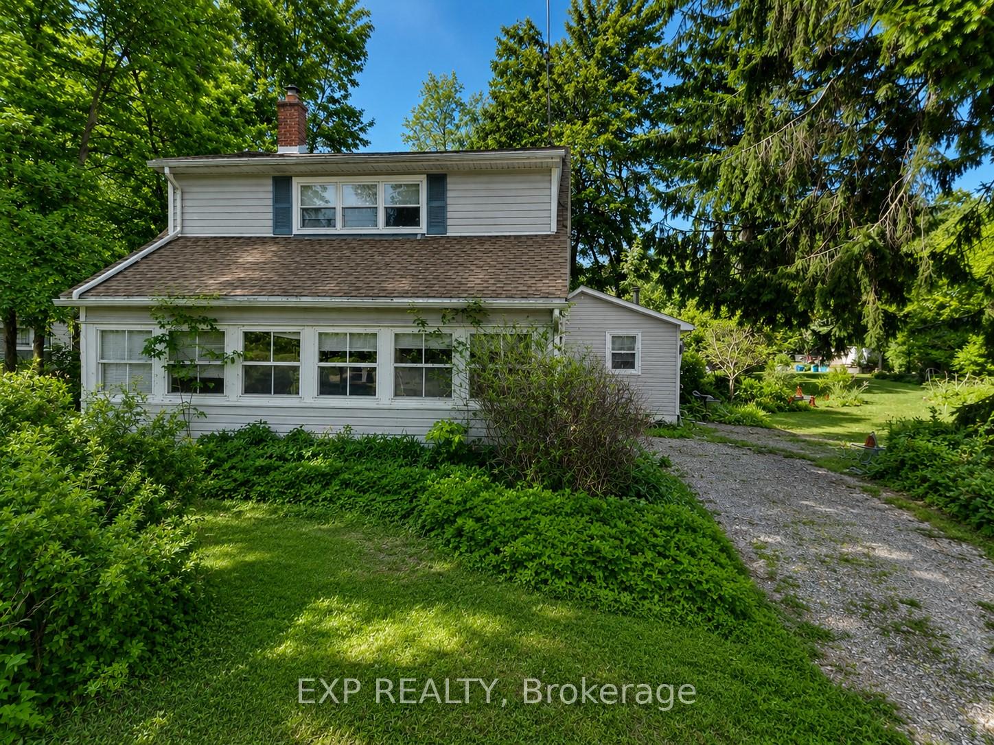 3226 Pine Avenue, Fort Erie — photo 2 of 5