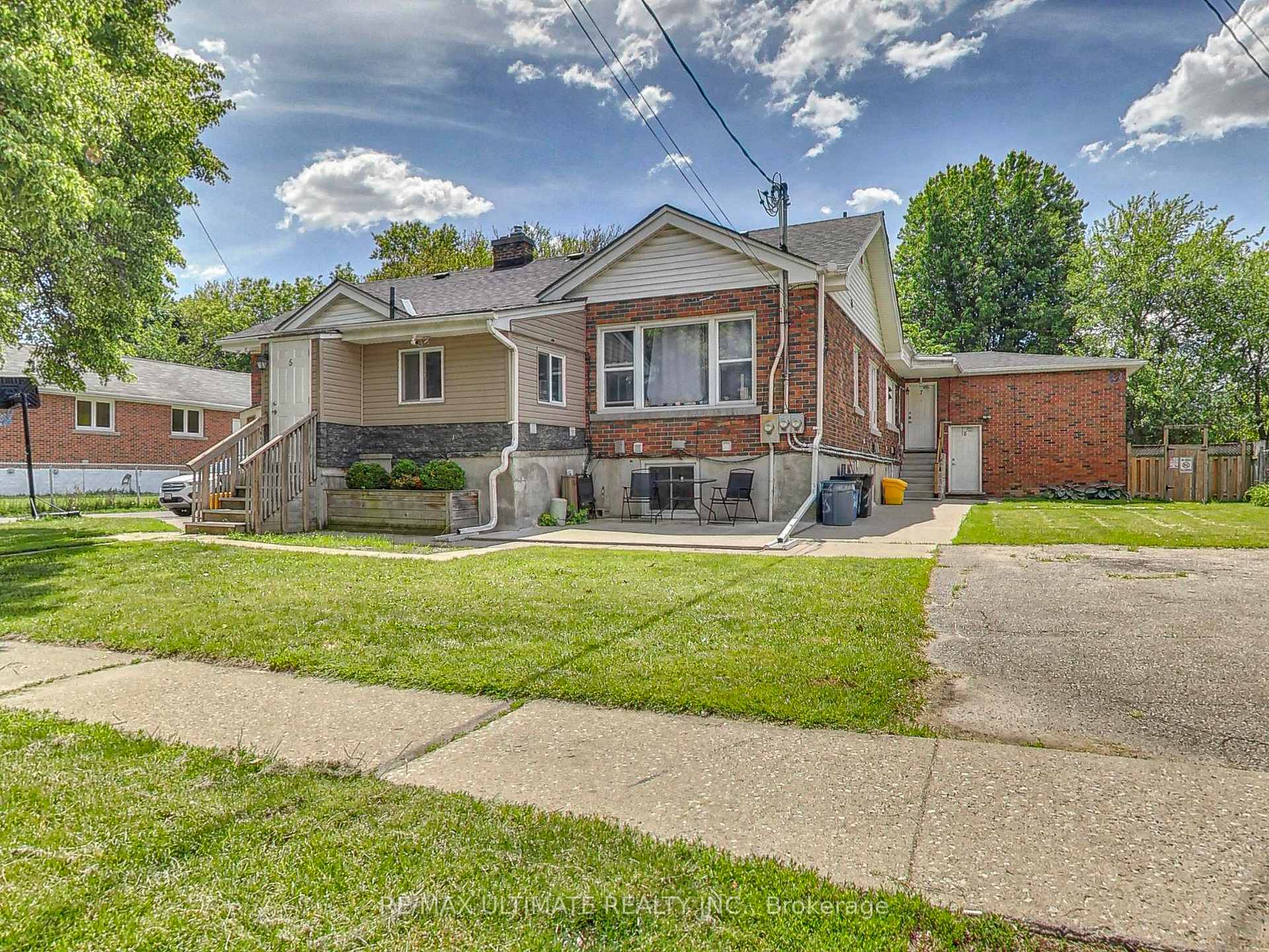 135 Chatham Street Apt 8, Brantford, ON N3S 4G5 — Brantford, Ontario