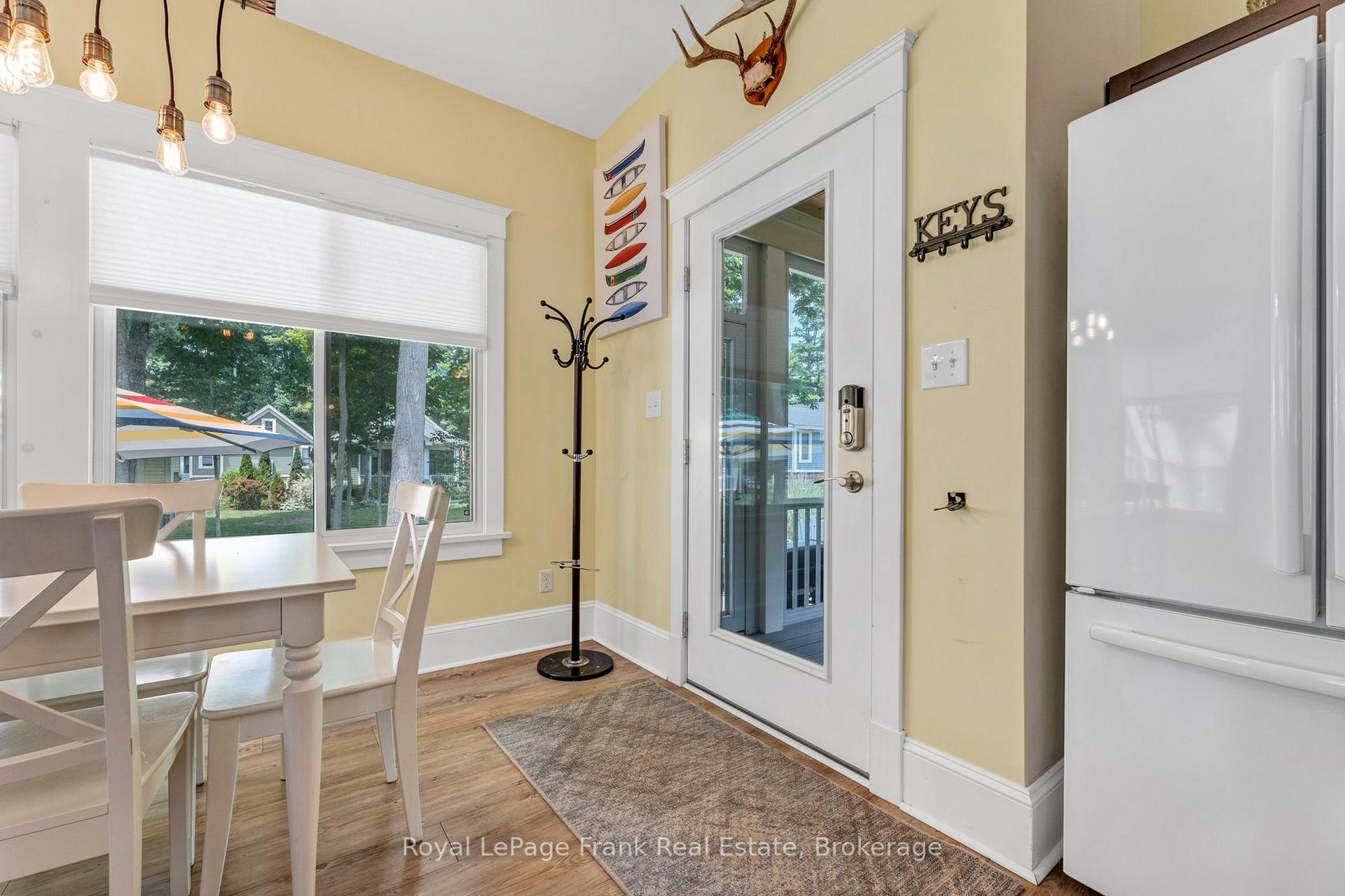 23 Hollow Lane 212, Prince Edward County — photo 5 of 5