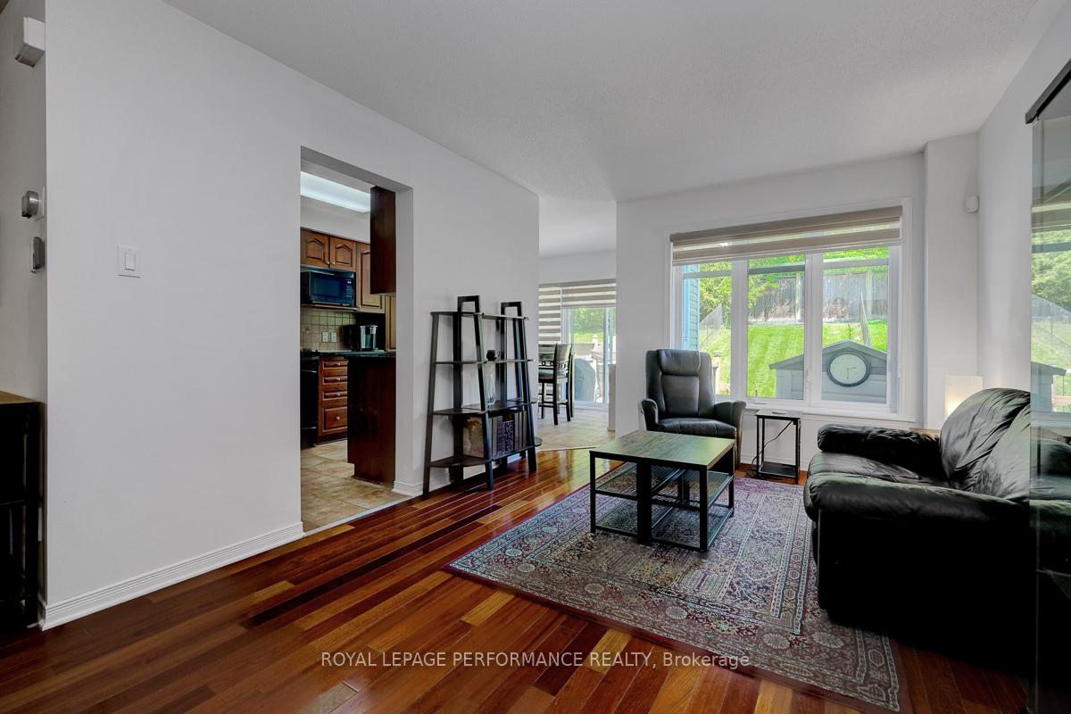 167 Duntroon Circle, Hunt Club - South Keys and Area — photo 5 of 5