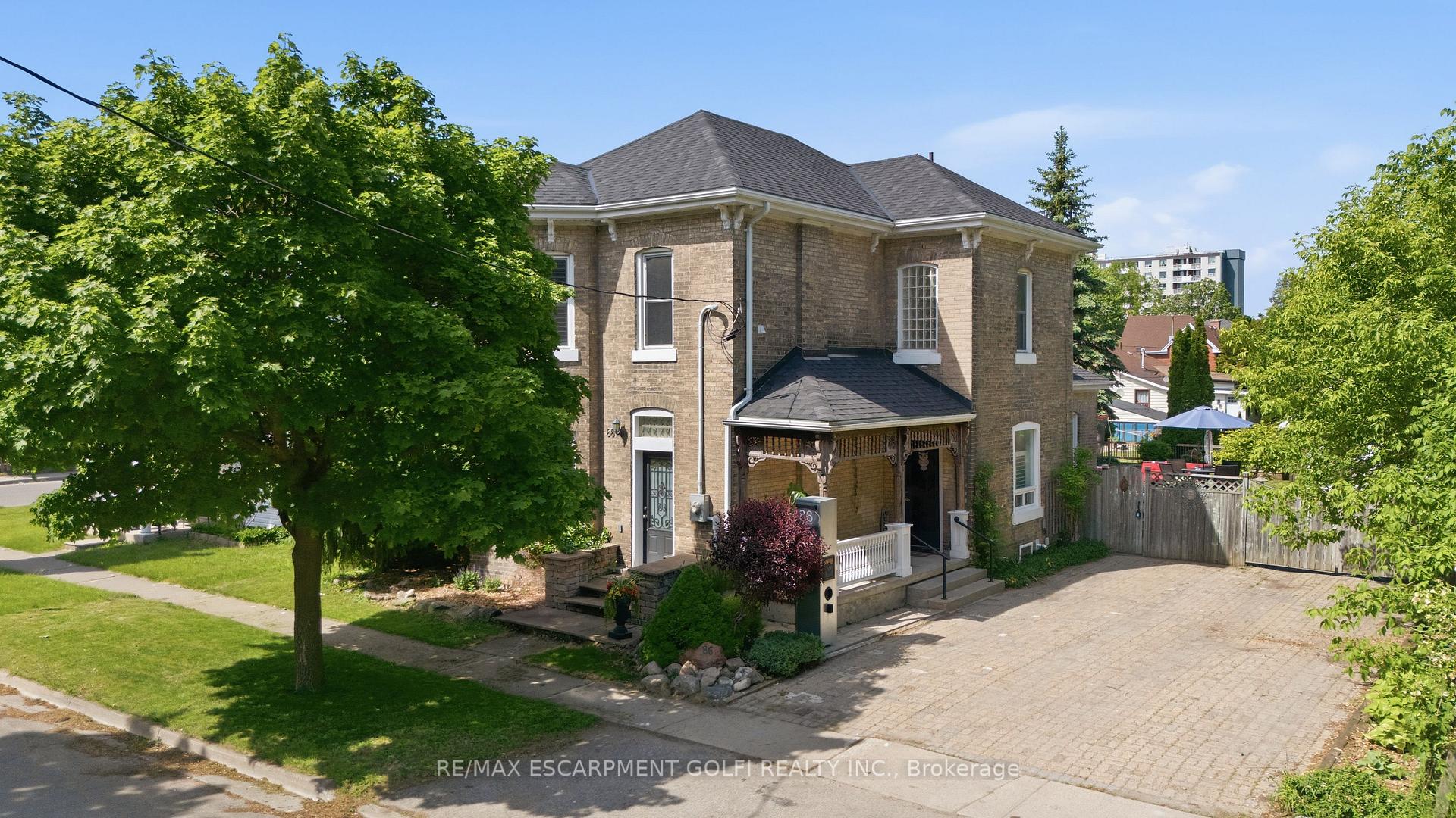 86 Oak Street, Brantford — photo 2 of 5