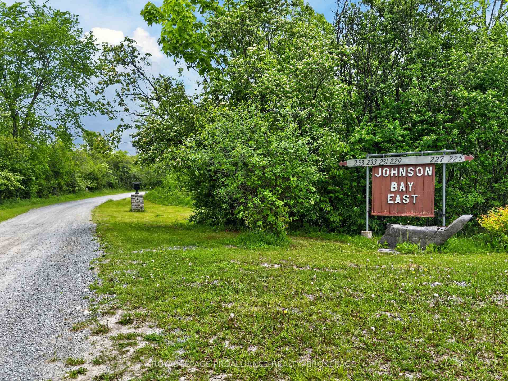 229 Johnson Bay Lane, Frontenac Islands — photo 3 of 5