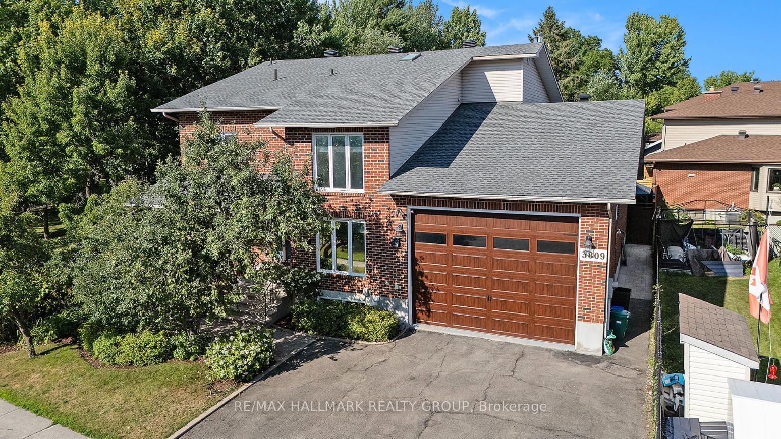 3809 Alderwood Street, Blossom Park - Airport and Area, ON K1T 3R3 — Blossom Park - Airport and Area, Ontario