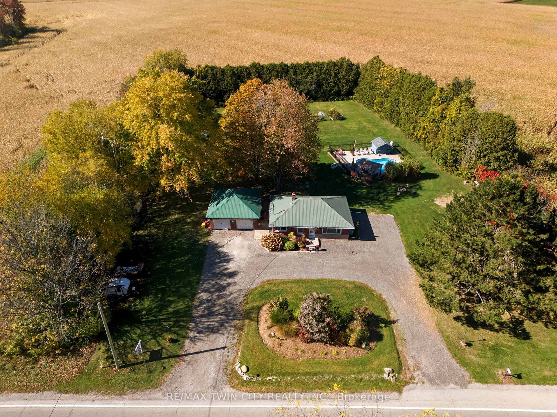 1822 Spragues Road, North Dumfries — photo 2 of 5