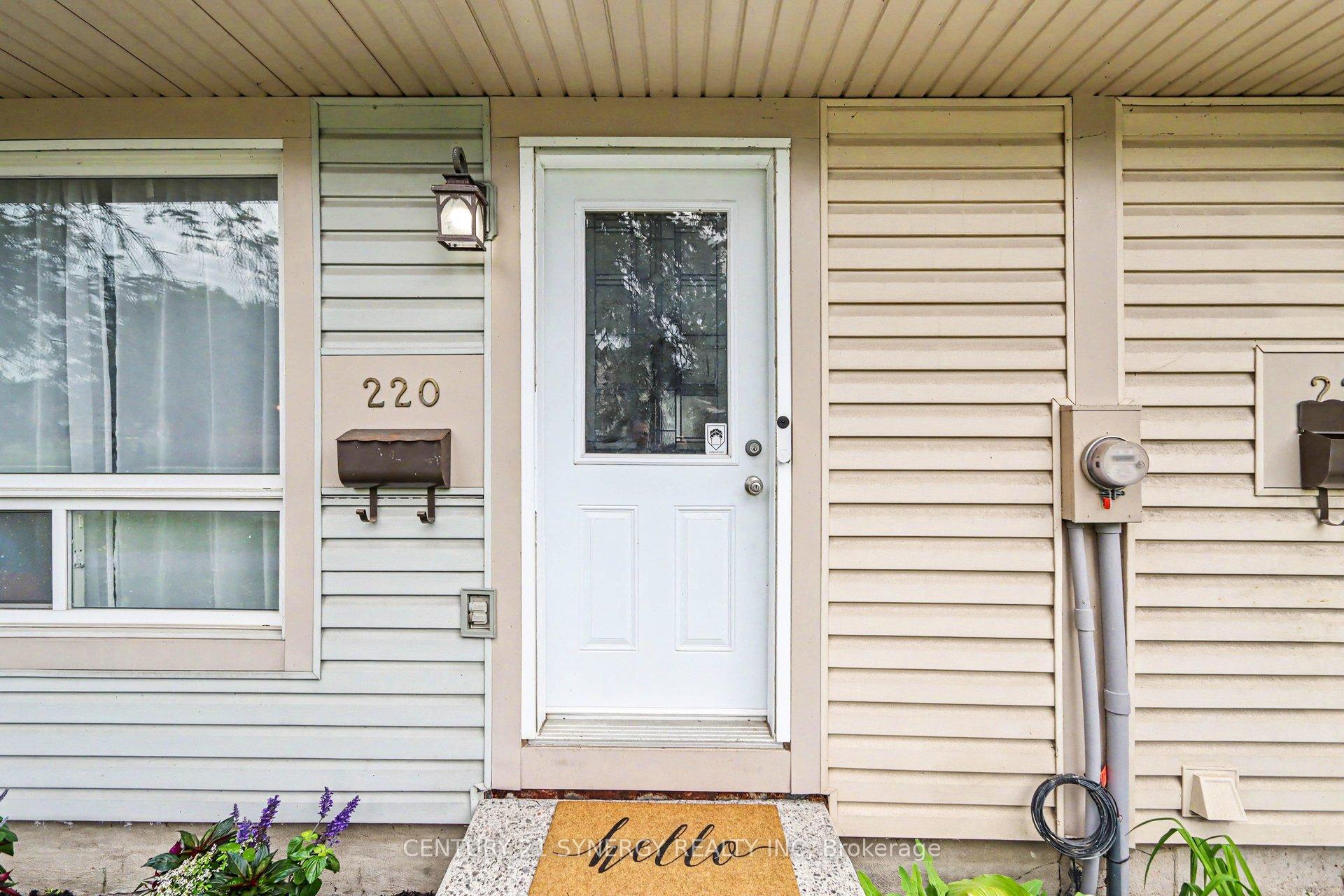 220 MILLROAD Way, Orleans - Cumberland and Area — photo 3 of 5